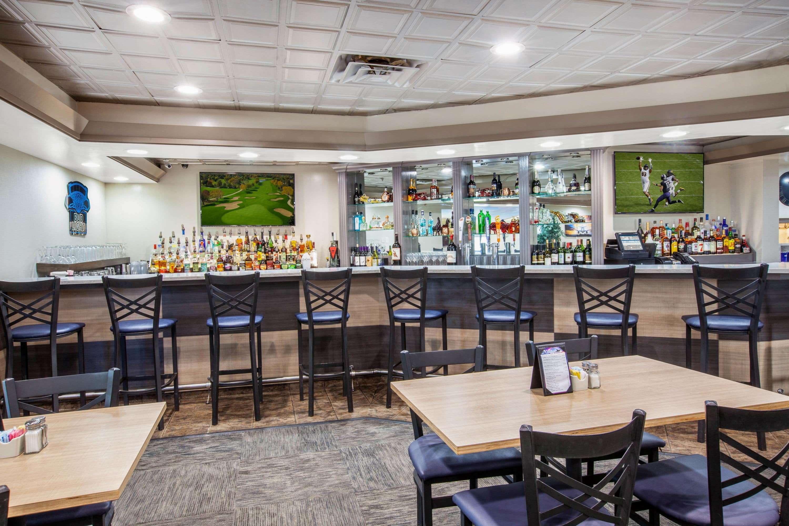 Wingate By Wyndham Detroit Metro Airport Hotel Romulus Ngoại thất bức ảnh